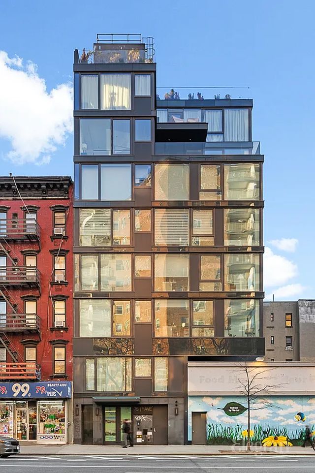 East Village ʽԢʦֱʣӰ̿ռѧʳƶݶ԰